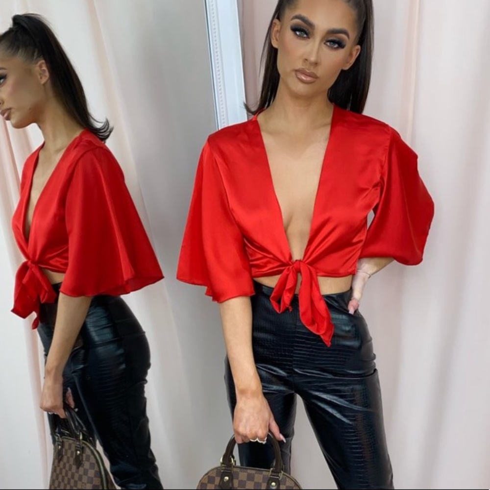 Silky crop top